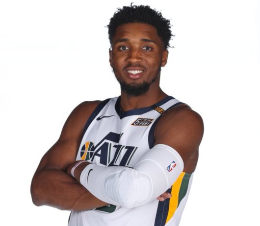 中超赛程更新：关注榜首之争,